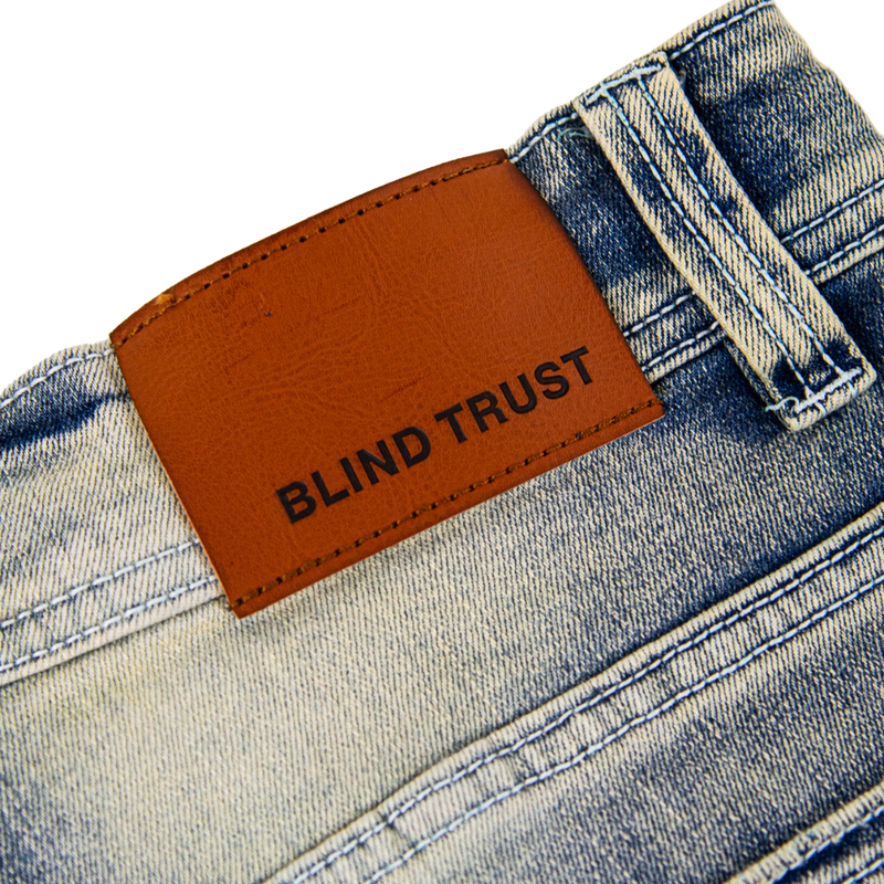 The Good Book Jeans - Med Wash